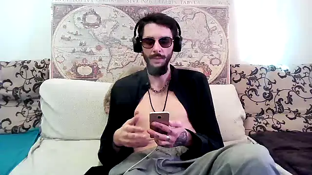 Snapshot of casualtimepassenger chatting on March 20, 2025, 6:41 am casualtimepassenger online show from March 20, 2025, 6:41 am