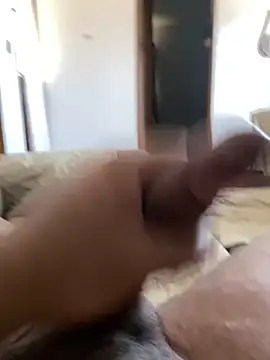 Snapshot of Fenix1002 chatting on November 18, 2025, 2:32 pm Fenix1002 online show from November 18, 2025, 2:32 pm