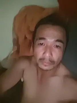 Snapshot of Teehpete chatting on October 16, 2025, 4:57 am Teehpete online show from October 16, 2025, 4:57 am