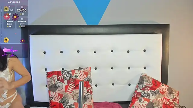 Snapshot of valeria_hurtado chatting on February 5, 2025, 2:08 am valeria hurtado online show from February 5, 2025, 2:08 am