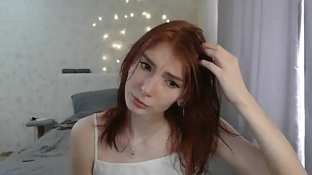Snapshot of KateBunny chatting on April 18, 2026, 11:25 am KateBunny online show from April 18, 2026, 11:25 am