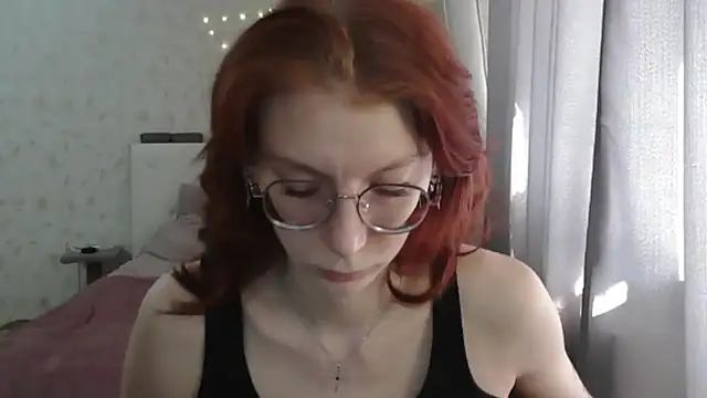 Snapshot of KateBunny chatting on May 3, 2026, 11:27 am KateBunny online show from May 3, 2026, 11:27 am