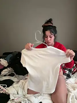 lonelylexxxie online show from November 17, 2025, 3:40 pm