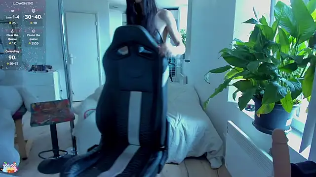 CeriseLapine online show from March 22, 2025, 8:51 am