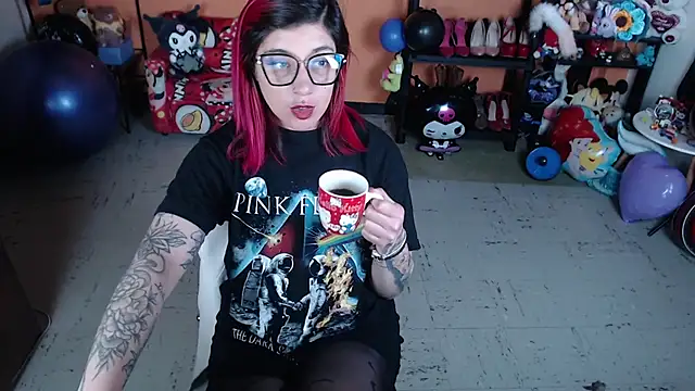 Snapshot of MissMiia2 chatting on September 15, 2025, 2:06 pm MissMiia2 online show from September 15, 2025, 2:06 pm