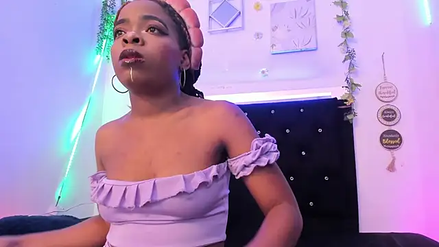 Snapshot of Liilly_Taylor1 chatting on October 5, 2025, 5:44 pm Liilly Taylor1 online show from October 5, 2025, 5:44 pm