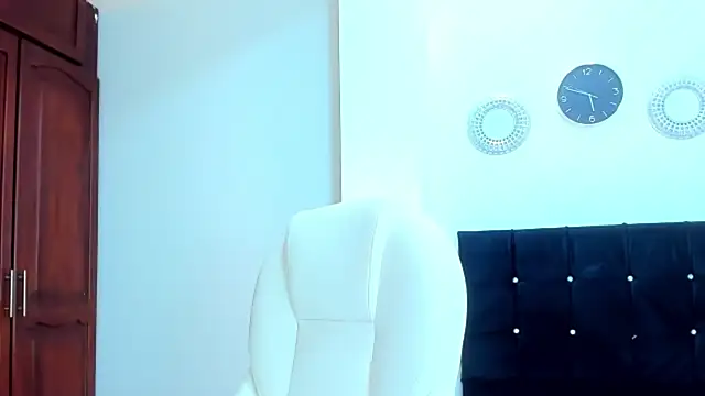 kathyajhonss online show from July 5, 2026, 10:50 pm