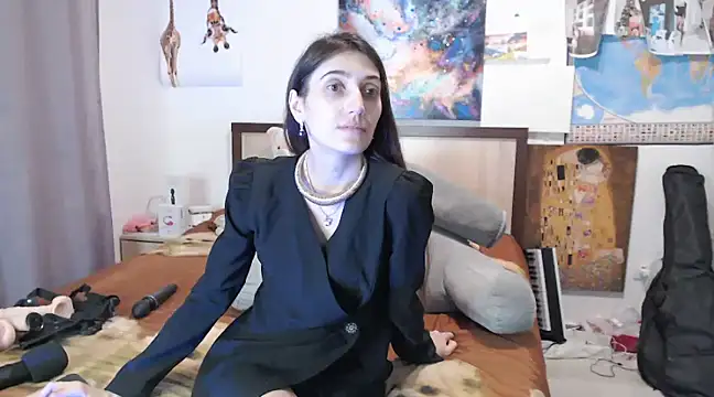 Iren online show from March 12, 2025, 11:44 pm