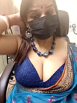 Snapshot of AzadPanchi2024 chatting on September 21, 2025, 1:18 am AzadPanchi2024 online show from September 21, 2025, 1:18 am