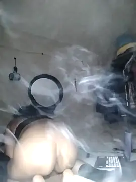 Snapshot of Qqaarly chatting on March 5, 2026, 11:06 am Qqaarly online show from March 5, 2026, 11:06 am