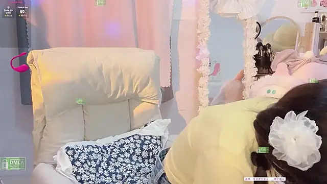 Snapshot of Carly_1 chatting on October 19, 2025, 11:55 am Carly 1 online show from October 19, 2025, 11:55 am