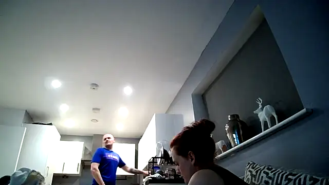 Snapshot of DynamicDuo_oxo chatting on December 2, 2024, 8:22 pm DynamicDuo oxo online show from December 2, 2024, 8:22 pm