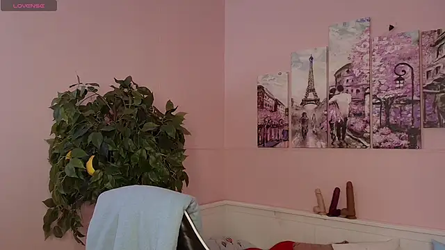 Snapshot of Inari_Okami_ chatting on January 19, 2026, 11:25 am Inari Okami online show from January 19, 2026, 11:25 am