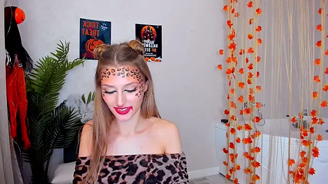 NaturalBeaty online show from October 31, 2025, 12:39 pm