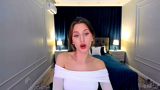 NaturalBeaty online show from November 30, 2025, 3:54 am