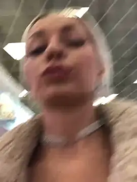 Snapshot of Diamond_Bunny_ chatting on December 10, 2024, 4:06 pm Diamond Bunny  online show from December 10, 2024, 4:06 pm