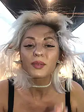 Snapshot of Diamond_Bunny_ chatting on December 26, 2024, 6:54 pm Diamond Bunny  online show from December 26, 2024, 6:54 pm