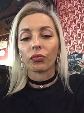 Snapshot of Diamond_Bunny_ chatting on January 7, 2025, 4:27 pm Diamond Bunny  online show from January 7, 2025, 4:27 pm