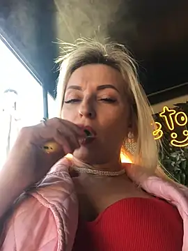 Snapshot of Diamond_Bunny_ chatting on January 29, 2025, 2:21 pm Diamond Bunny  online show from January 29, 2025, 2:21 pm