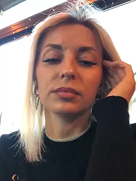 Snapshot of Diamond_Bunny_ chatting on February 14, 2025, 3:05 pm Diamond Bunny  online show from February 14, 2025, 3:05 pm