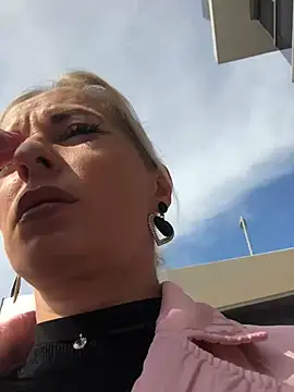 Snapshot of Diamond_Bunny_ chatting on March 9, 2025, 12:31 pm Diamond Bunny  online show from March 9, 2025, 12:31 pm