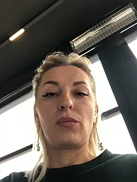 Snapshot of Diamond_Bunny_ chatting on March 19, 2025, 11:50 am Diamond Bunny  online show from March 19, 2025, 11:50 am