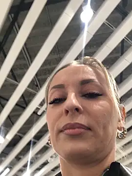 Snapshot of Diamond_Bunny_ chatting on September 25, 2025, 4:54 pm Diamond Bunny  online show from September 25, 2025, 4:54 pm