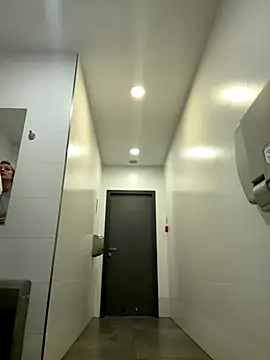 Snapshot of Diamond_Bunny_ chatting on November 26, 2025, 1:45 pm Diamond Bunny online show from November 26, 2025, 1:45 pm