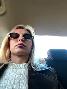 Snapshot of Diamond_Bunny_ chatting on January 9, 2026, 9:23 am Diamond Bunny online show from January 9, 2026, 9:23 am