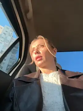 Snapshot of Diamond_Bunny_ chatting on January 16, 2026, 1:59 pm Diamond Bunny online show from January 16, 2026, 1:59 pm