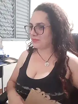 litha luna online show from December 11, 2024, 2:41 am