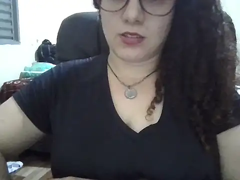 litha luna online show from February 15, 2025, 9:37 pm