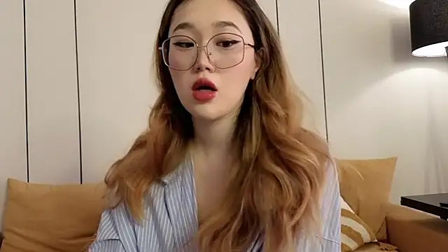 Jennatyan online show from March 21, 2026, 5:23 am