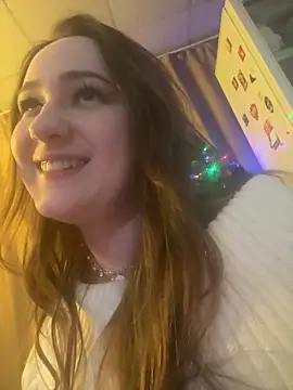 Snapshot of Emma_B1uem chatting on December 24, 2024, 12:22 am Emma B1uem online show from December 24, 2024, 12:22 am