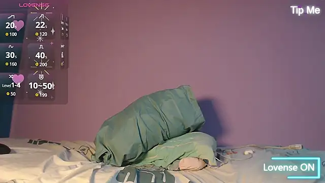 Dante Bear  online show from September 21, 2025, 8:54 pm