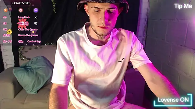 Snapshot of Dante_Bear_ chatting on March 14, 2026, 12:06 am Dante Bear online show from March 14, 2026, 12:06 am