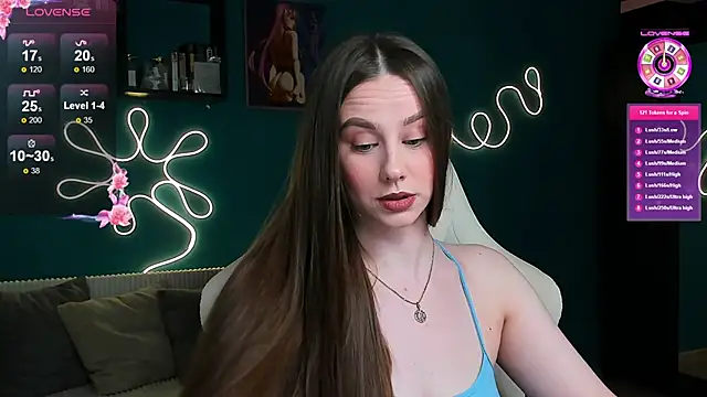 Snapshot of katie_taylorr chatting on November 16, 2025, 11:21 pm katie taylorr online show from November 16, 2025, 11:21 pm