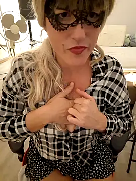 Hexe12346 online show from November 26, 2025, 6:53 pm