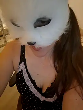 Hexe12346 online show from April 11, 2026, 7:45 am