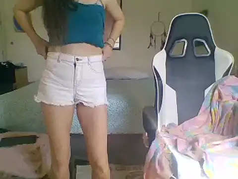 Snapshot of DavinaRay chatting on March 7, 2025, 6:11 pm DavinaRay online show from March 7, 2025, 6:11 pm