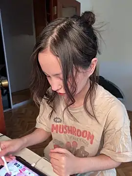 lalallalalaa- online show from January 17, 2025, 7:51 am