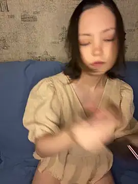 lalallalalaa- online show from September 24, 2025, 3:04 pm