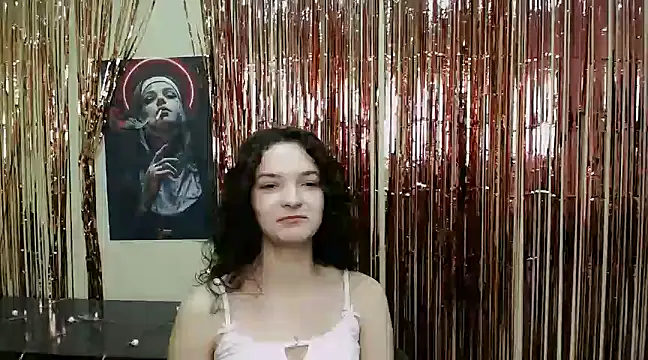 Snapshot of _SusieSu_ chatting on December 2, 2024, 1:13 pm SusieSu online show from December 2, 2024, 1:13 pm