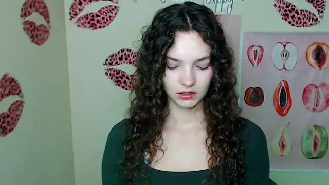 Snapshot of _SusieSu_ chatting on October 30, 2025, 7:32 am SusieSu online show from October 30, 2025, 7:32 am