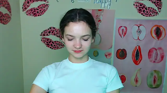 Snapshot of _SusieSu_ chatting on November 9, 2025, 7:28 am SusieSu online show from November 9, 2025, 7:28 am