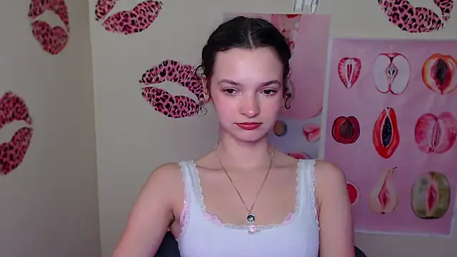 Snapshot of _SusieSu_ chatting on December 16, 2025, 1:27 pm SusieSu online show from December 16, 2025, 1:27 pm