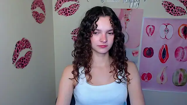 Snapshot of _SusieSu_ chatting on December 18, 2025, 7:09 pm SusieSu online show from December 18, 2025, 7:09 pm