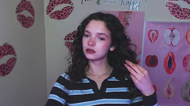  SusieSu  online show from February 7, 2026, 1:15 pm