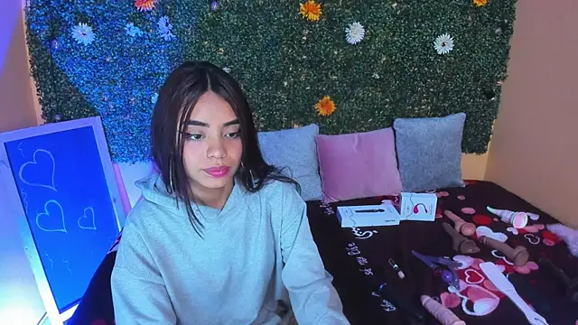 Tiffany sander online show from January 26, 2025, 7:21 am