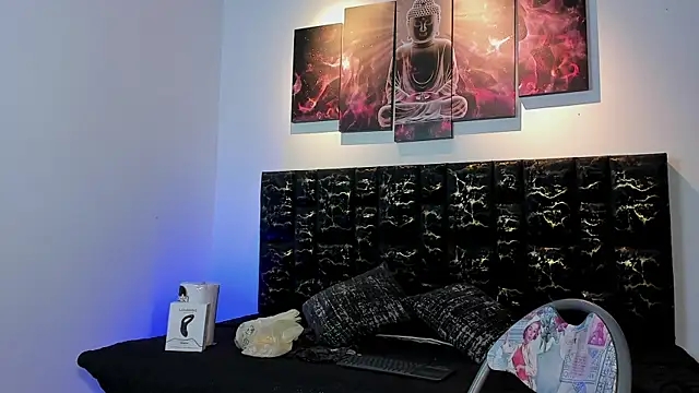 BastianFerrari online show from November 28, 2025, 2:36 am